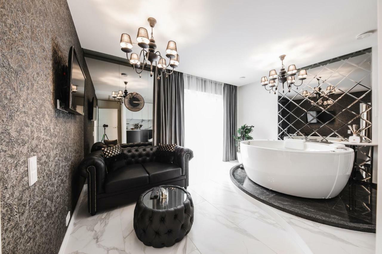 Luxury Suites Kaunas, Self-Check In Екстериор снимка