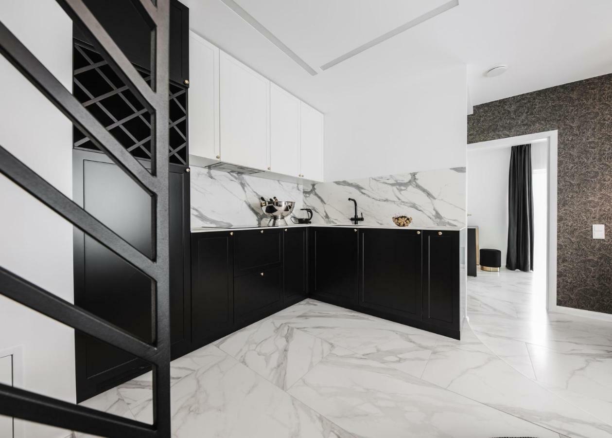 Luxury Suites Kaunas, Self-Check In Екстериор снимка